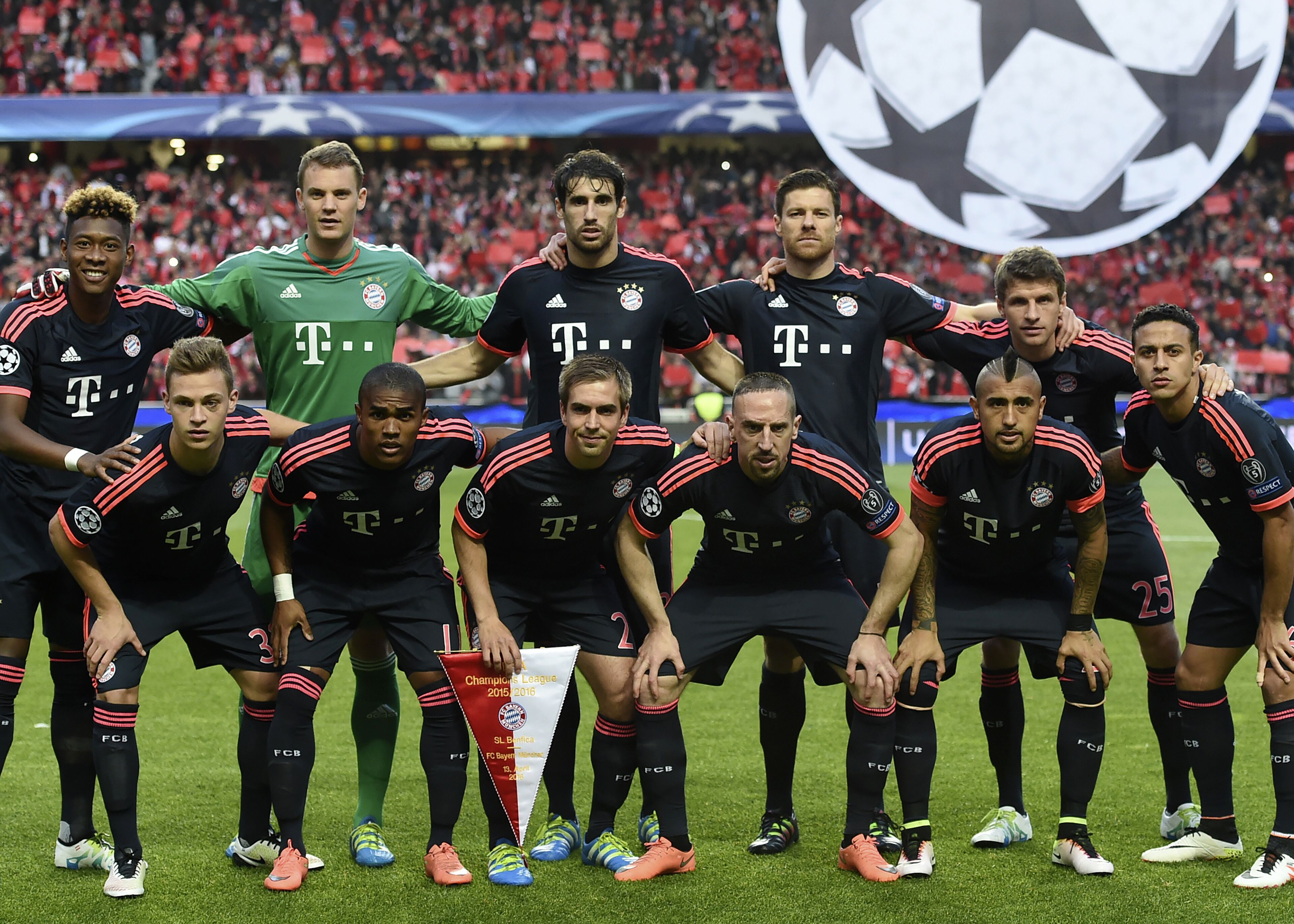 展現中國足 展現中國足