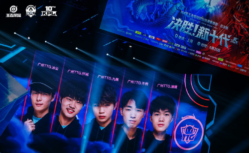 牢掌控话语 牢掌控话语