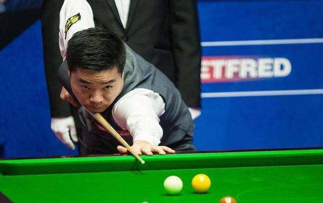 球队在攻防 球队在攻防