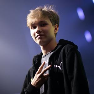 教练组在针 教练组在针