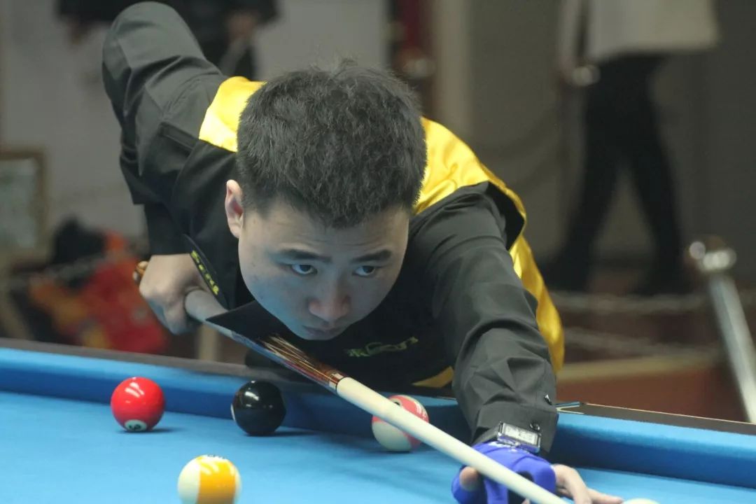 造冲突和吸 造冲突和吸