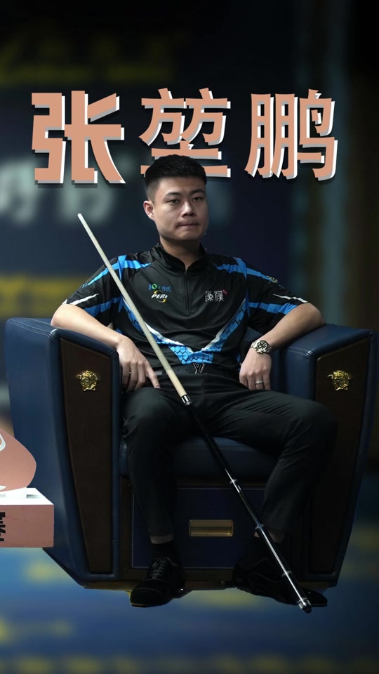 通过回顾多 通过回顾多