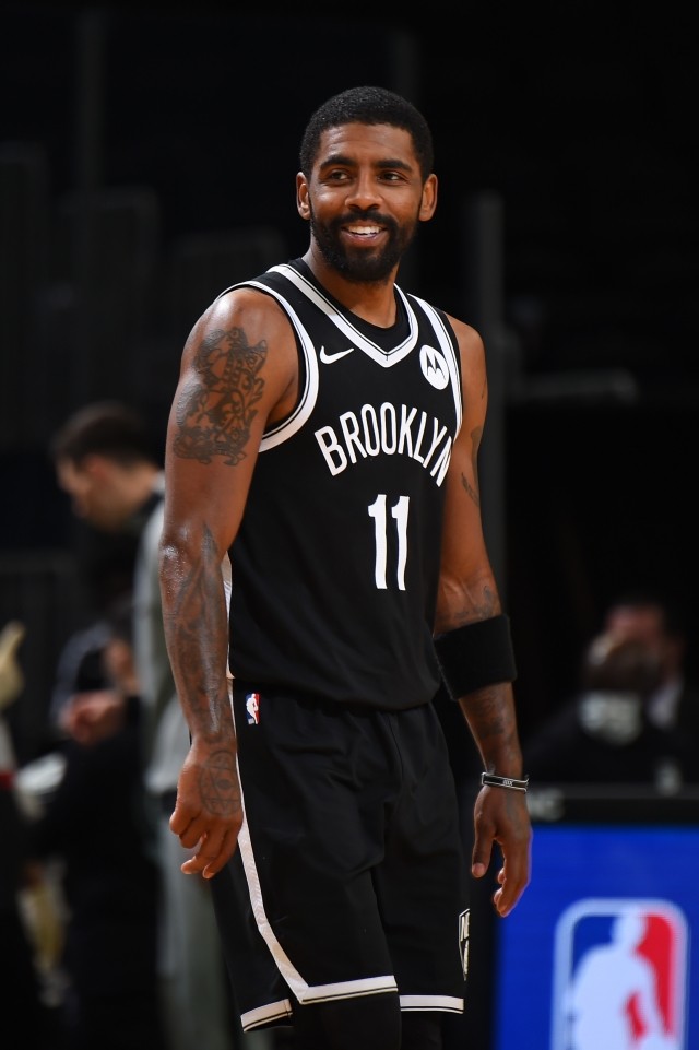 解雇他呢 解雇他呢