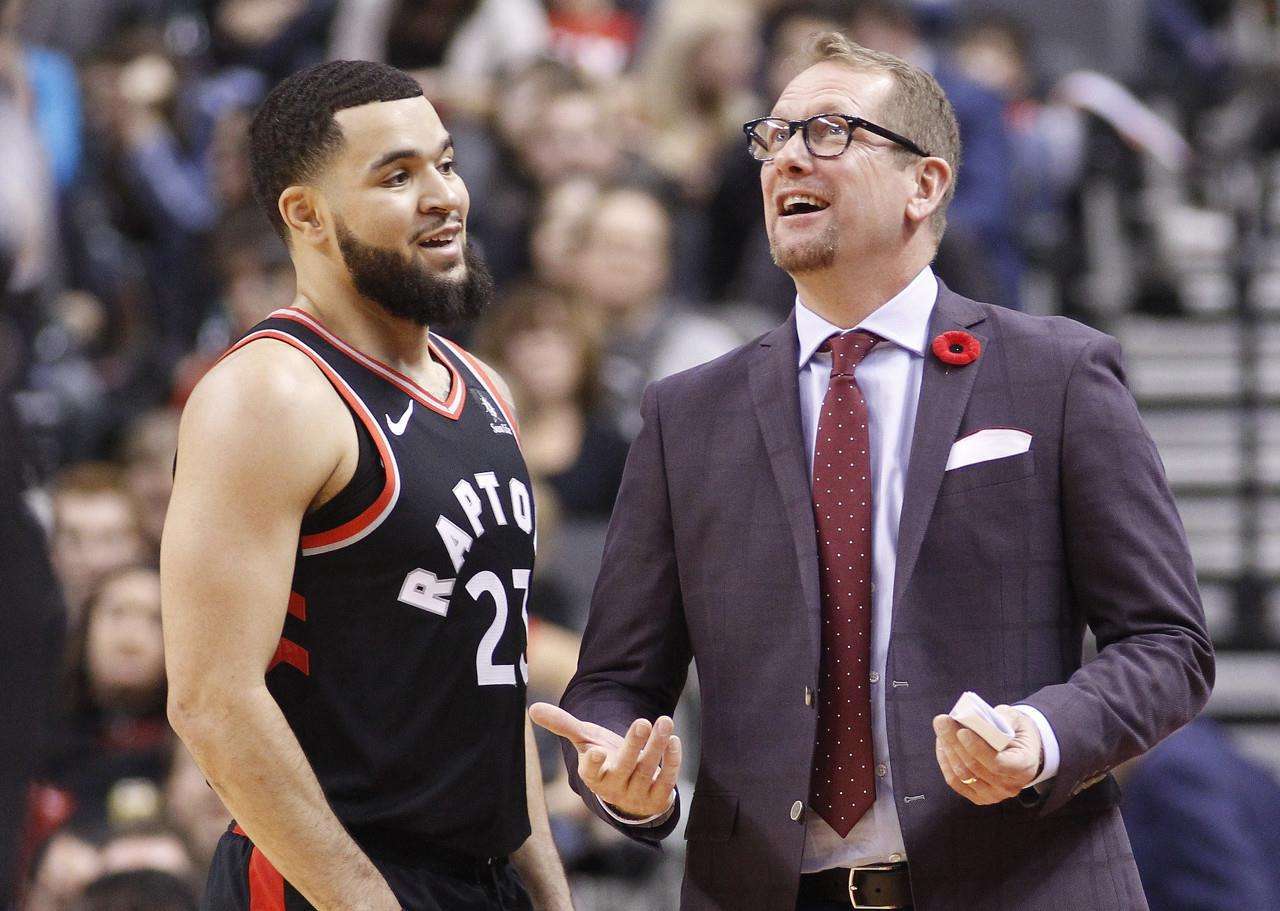 特别是在外 特别是在外