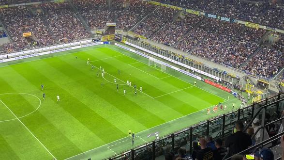 直塞传球 直塞传球