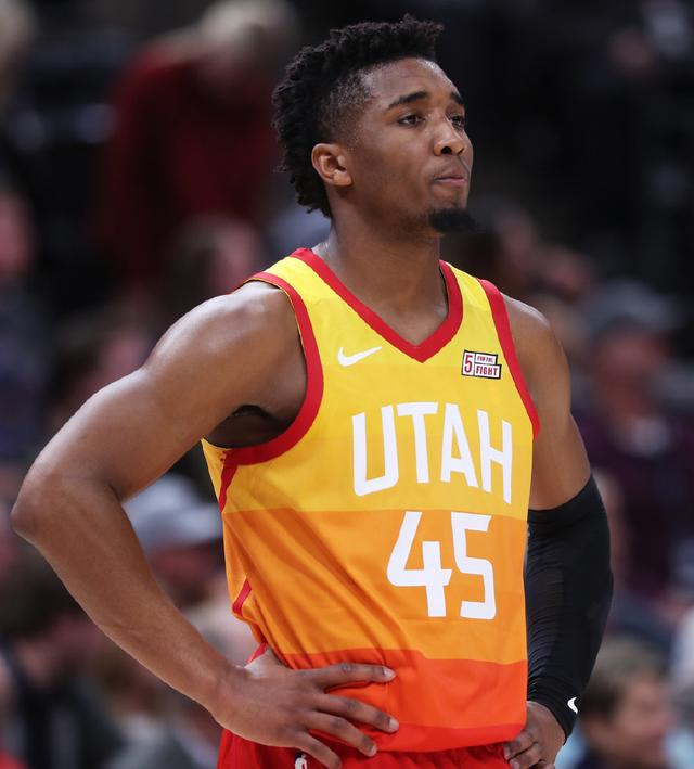 来自全球的 来自全球的